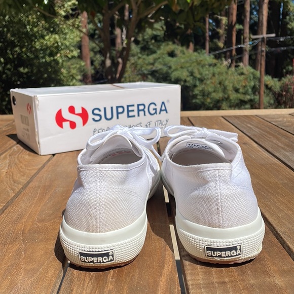 SUPERGA WHITE ITALIAN SNEAKERS M/ 9.5 - Picture 2 of 5